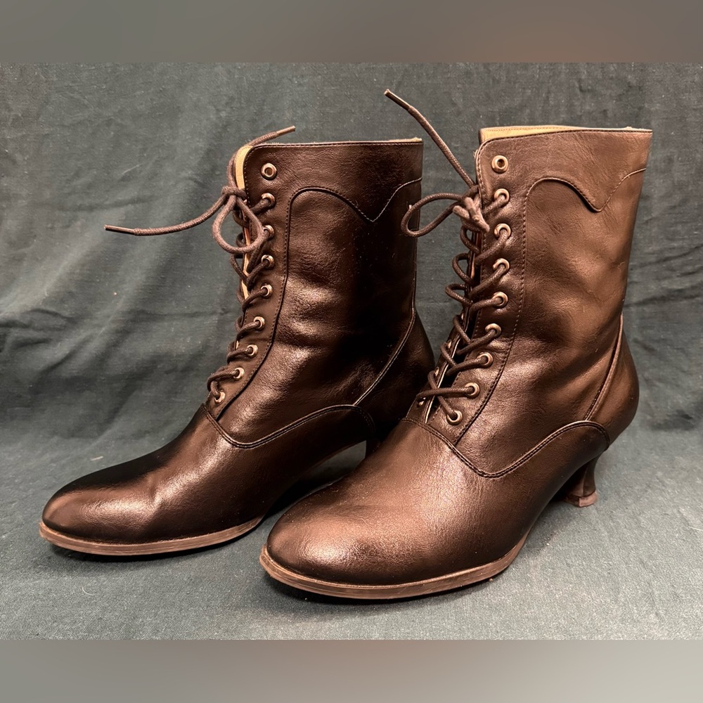 Women's Black Lace-Up Leather Ankle Boots